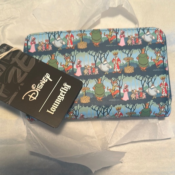Loungefly Robin Hood Wallet - Picture 2 of 2